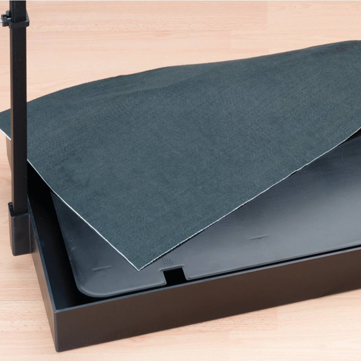 Garland Micro Grow Garden Light - Black 2 Garland Micro Grow Garden Light - Black - Image 2