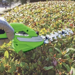 Draper 3.6V Cordless Hand Grass & Hedge Shear Kit -Garden Tools Shop 233932 1