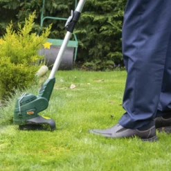 Webb Classic 450W 25cm (10") Grass Trimmer & Edger 11 Webb Classic 450W 25cm (10") Grass Trimmer & Edger -Garden Tools Shop 234836 07