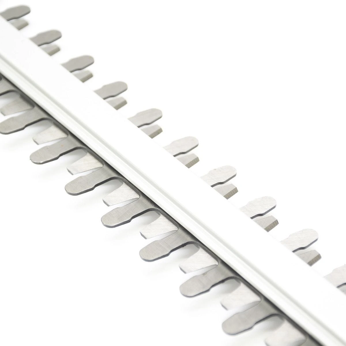 Webb 50cm (20") 20V Cordless Hedge Trimmer With Battery & Charger 7 Webb 50cm (20") 20V Cordless Hedge Trimmer With Battery & Charger - Image 7