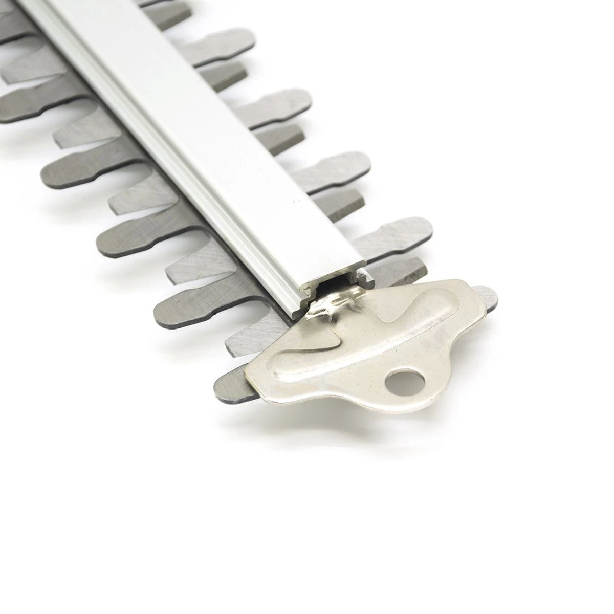 Webb 50cm (20") 20V Cordless Hedge Trimmer With Battery & Charger 8 Webb 50cm (20") 20V Cordless Hedge Trimmer With Battery & Charger - Image 8