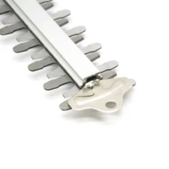 Webb 20V Long Reach Hedge Trimmer With Battery & Charger -Garden Tools Shop 234843 05