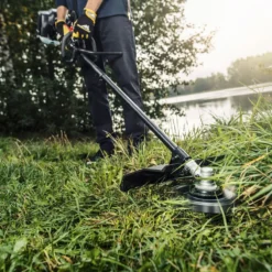 McCulloch 33cc Straight Shaft Loop Handle 4-in-1 Multi-cutter -Garden Tools Shop 235447 04