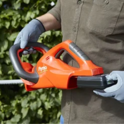Flymo Easicut Cordless 42cm (16.5") 20V Cordless Hedge Trimmer 22 Flymo Easicut Cordless 42cm (16.5") 20V Cordless Hedge Trimmer -Garden Tools Shop 235457 10
