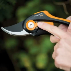 Fiskars SmartFit Pruner Bypass P68 7 Fiskars SmartFit Pruner Bypass P68 -Garden Tools Shop 235688 3