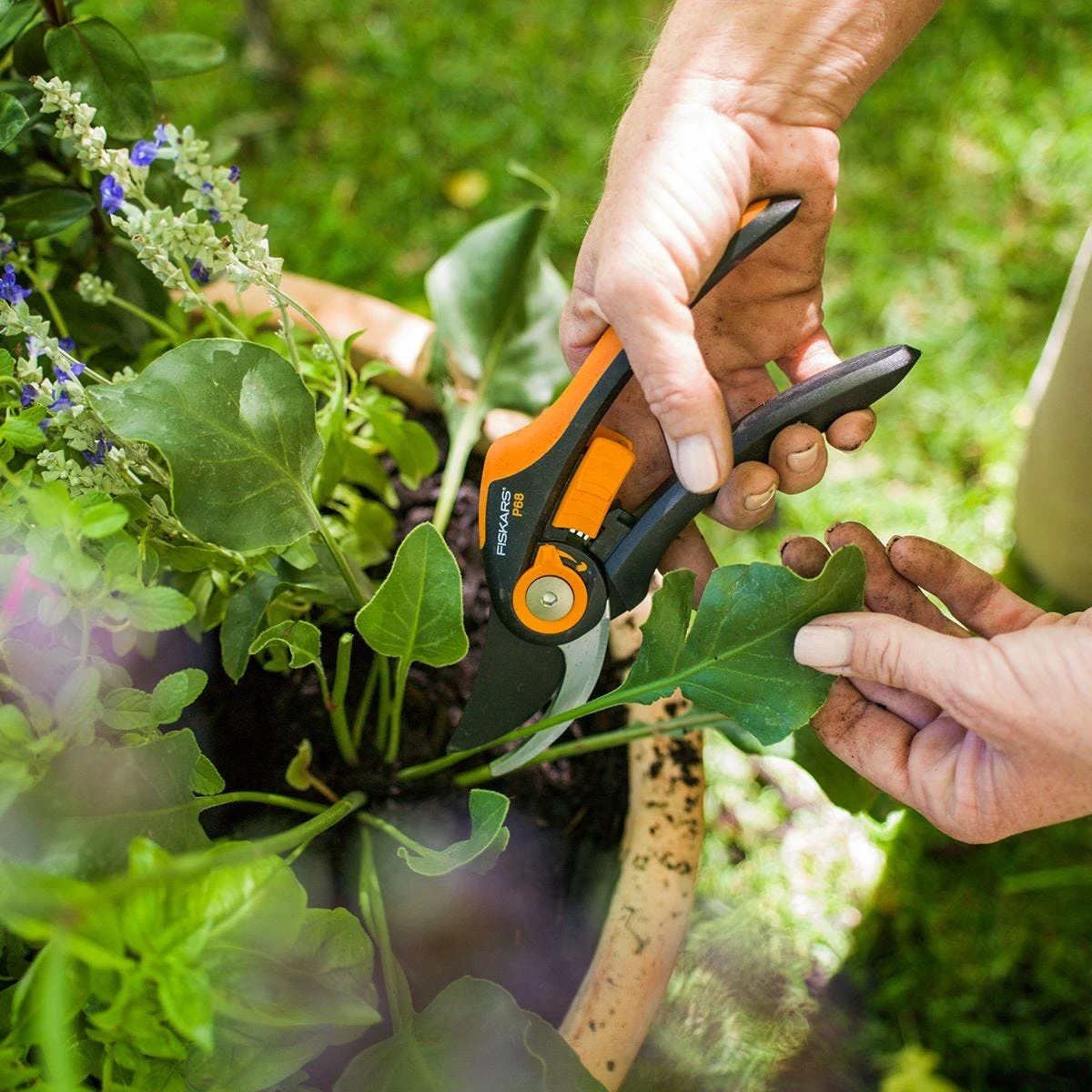 Fiskars SmartFit Pruner Bypass P68 5 Fiskars SmartFit Pruner Bypass P68 - Image 5