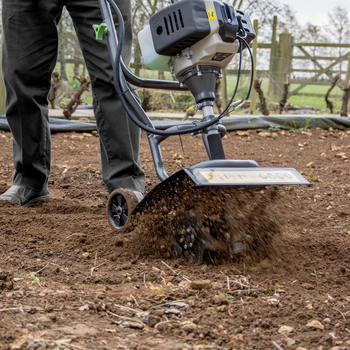 The Handy 25cm (11") 2 Stroke Petrol Mini Tiller 9 The Handy 25cm (11") 2 Stroke Petrol Mini Tiller - Image 9