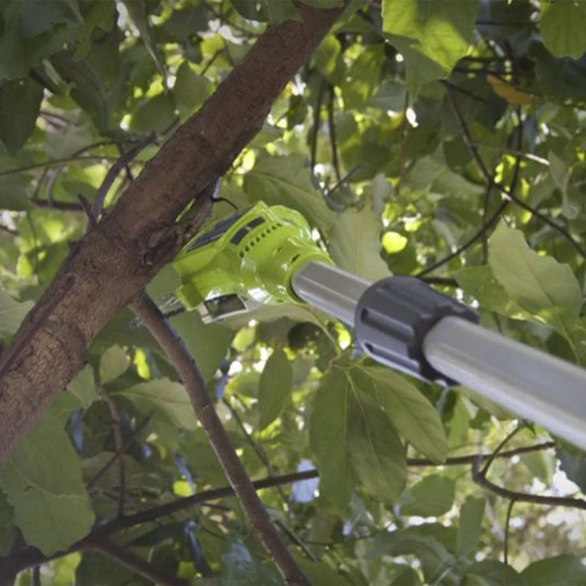 Greenworks 24v Cordless Pole Saw (Tool Only) 5 Greenworks 24v Cordless Pole Saw (Tool Only) - Image 5