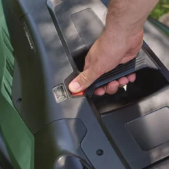 Bosch AdvancedRotak 750 Corded Lawnmower -Garden Tools Shop 238132 b