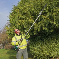 Draper 4-in-1 Petrol Garden Tool - Grass Trimmer/Brush Cutter, Pruner/Saw, Hedge Trimmer And Extension Pole (32.5cc) -Garden Tools Shop 240836 2