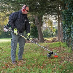 Draper 4-in-1 Petrol Garden Tool - Grass Trimmer/Brush Cutter, Pruner/Saw, Hedge Trimmer And Extension Pole (32.5cc) -Garden Tools Shop 240836 3