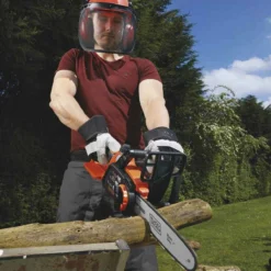 Black & Decker Black And Decker 18v Cordless 25cm Chainsaw -Garden Tools Shop 244879 5