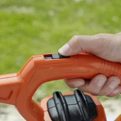 Black & Decker Black And Decker 2600w Corded Blower Vac -Garden Tools Shop 244882 3