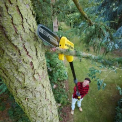 Stanley FatMax V20 18v Cordless 20cm Pole Saw -Garden Tools Shop 253245 3