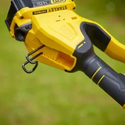 Stanley FatMax V20 18v Cordless 20cm Pole Saw -Garden Tools Shop 253245 4