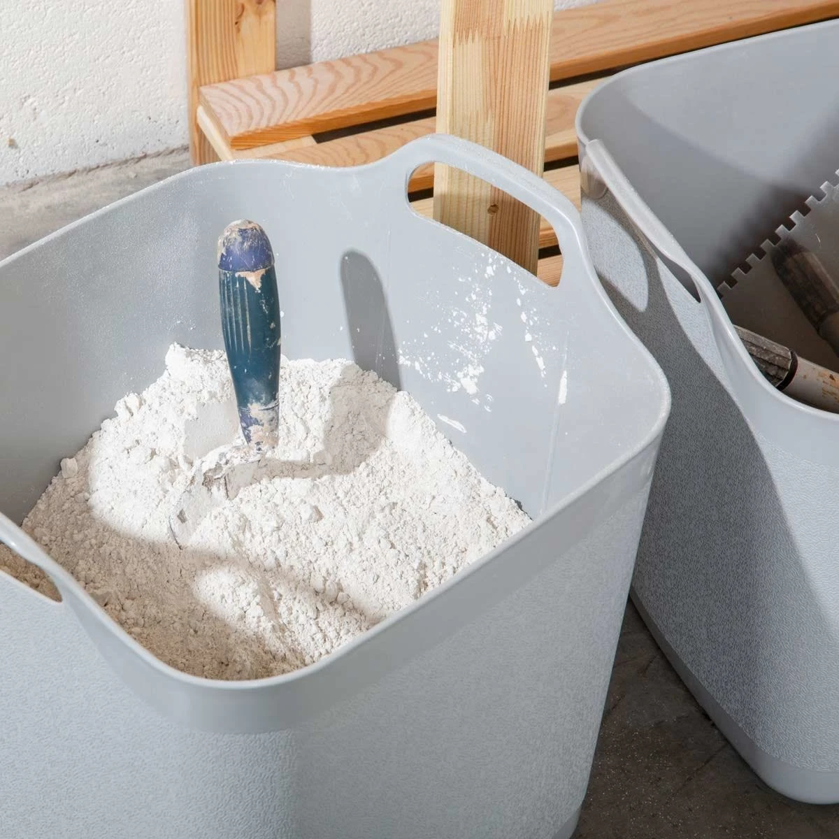 Wham Set 2 25 Litre Flexi-Store Graduated Square Tub - Grey 5 Wham Set 2 25 Litre Flexi-Store Graduated Square Tub - Grey - Image 5