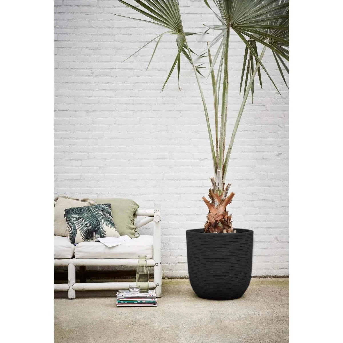 Capi Europe Ball Planter Row NL 54x52 - Black 2 Capi Europe Ball Planter Row NL 54x52 - Black - Image 2