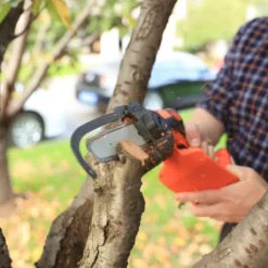 Yard Force 20V Cordless 10Cm Mini Saw W/ Li-ion Battery And Charger - Orange -Garden Tools Shop 300405 4