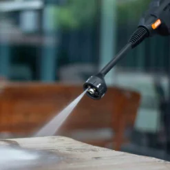 Yard Force 20V Aquajet Cordless Pressure Cleaner W/ 2.5Ah Lithium-ion Battery Charger & Accessories - Orange & Black -Garden Tools Shop 300417 4