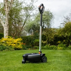 Yard Force IFlex 23cm Cordless Mulching Lawnmower And Grass Trimmer With Li-Ion Battery And Charger -Garden Tools Shop 300419 5