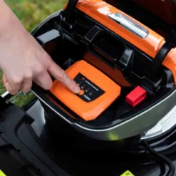 Yard Force 40V 46Cm Self-propelled Cordless Lawnmower W/ 4Ah Lithium-ion Battery & Quick Charger - Orange & Black -Garden Tools Shop 300422 5