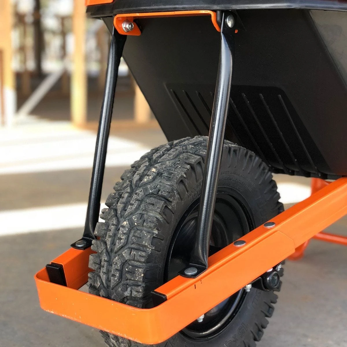 Bucketbarrow Pro88 Heavy Duty Wheelbarrow 4 Bucketbarrow Pro88 Heavy Duty Wheelbarrow - Image 4