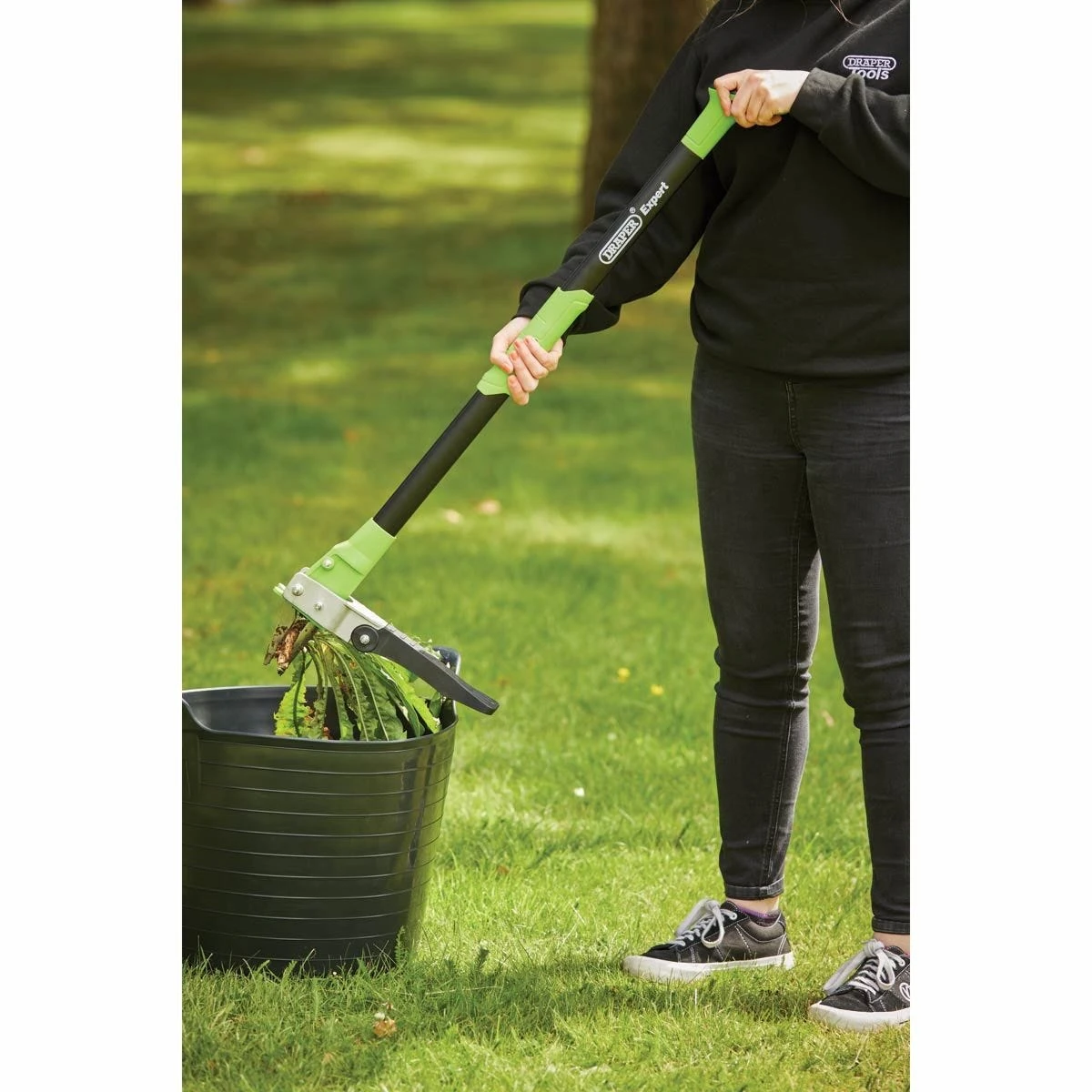 Draper Long Handled Weed Puller - Green 3 Draper Long Handled Weed Puller - Green - Image 3