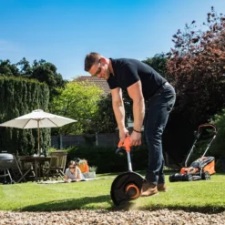 Yard Force 40V 32Cm Cordless Lawnmower & Cordless Grass Trimmer With One Lithium-ion Battery & Quick Charger -Garden Tools Shop 350099 4