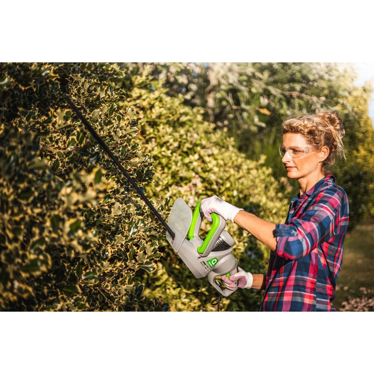 Q Garden 500W 56Cm Electric Hedge Trimmer 9 Q Garden 500W 56Cm Electric Hedge Trimmer - Image 9