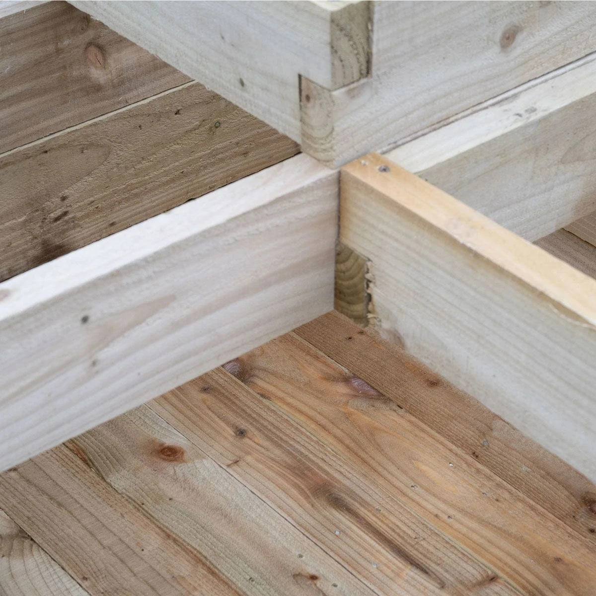 Forest Garden Caledonian Tiered Raised Bed With Base 90 X 90cm 5 Forest Garden Caledonian Tiered Raised Bed With Base 90 X 90cm - Image 5