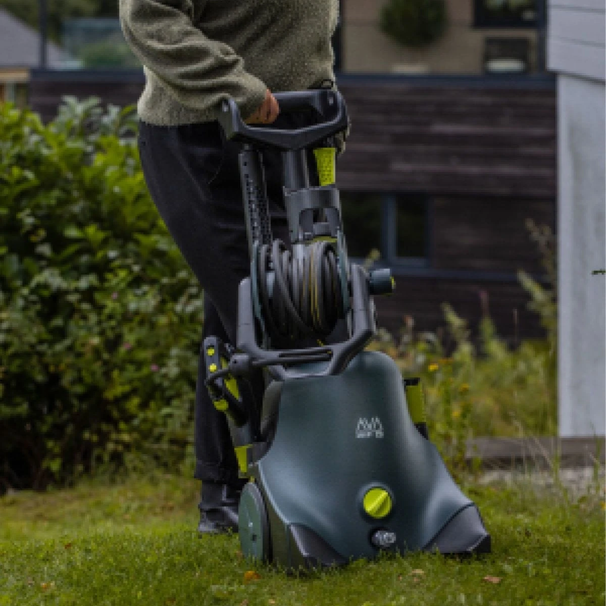 AVA Smart P50 Large Pressure Washer Bundle 7 AVA Smart P50 Large Pressure Washer Bundle - Image 7