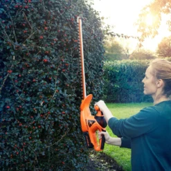 LawnMaster MX 24V 52cm Cordless Hedge Trimmer 9 LawnMaster MX 24V 52cm Cordless Hedge Trimmer -Garden Tools Shop 380159 3