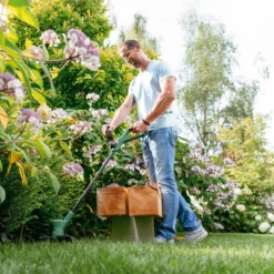 Bosch EasyGrassCut 23 (Classic Green) -Garden Tools Shop 395110 4