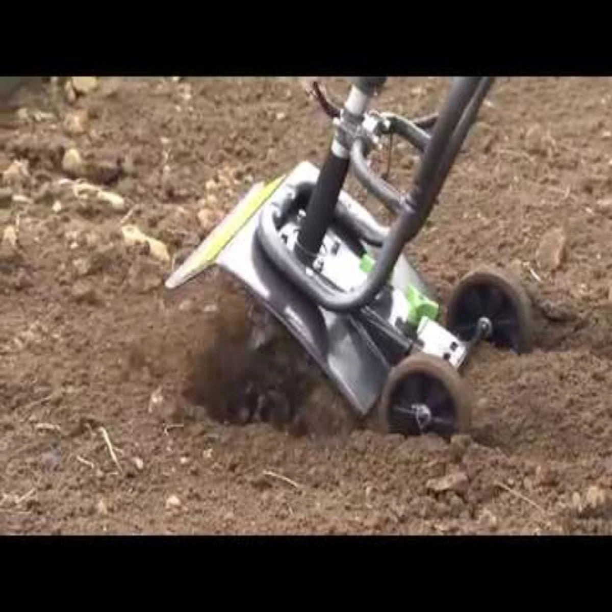 The Handy 25cm (11") 2 Stroke Petrol Mini Tiller 10 The Handy 25cm (11") 2 Stroke Petrol Mini Tiller - Image 10